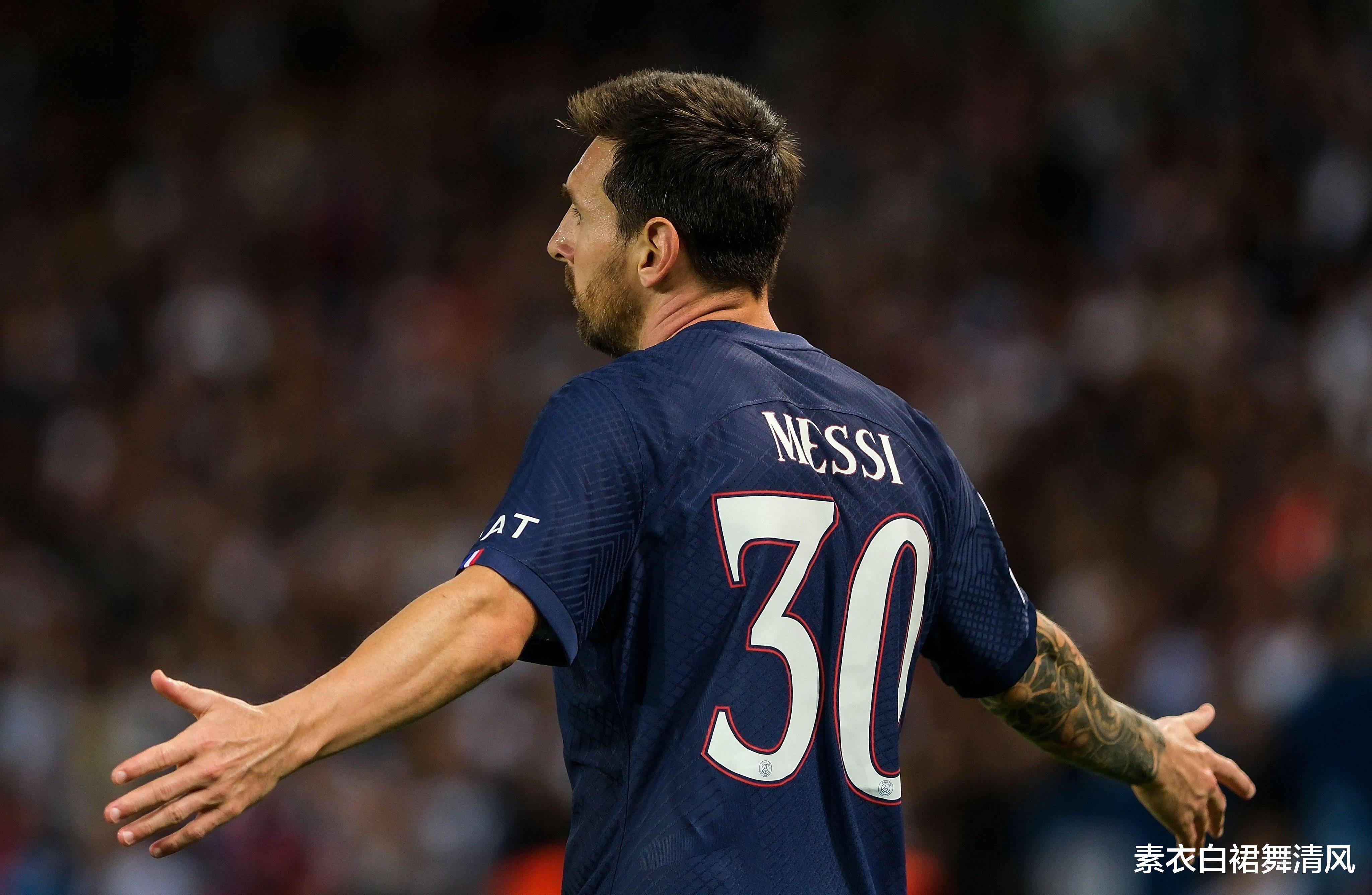 关于法甲今晚再迎强敌;AC米兰回应争议;主帅态度——气氛紧张;年轻球员得到机会的信息 关于法甲今晚再迎强敌;AC米兰回应争议;主帅态度——气氛紧张;年轻球员得到机会的信息